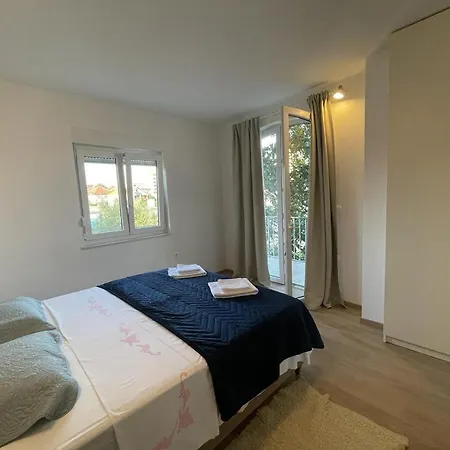 Apartment Tim *